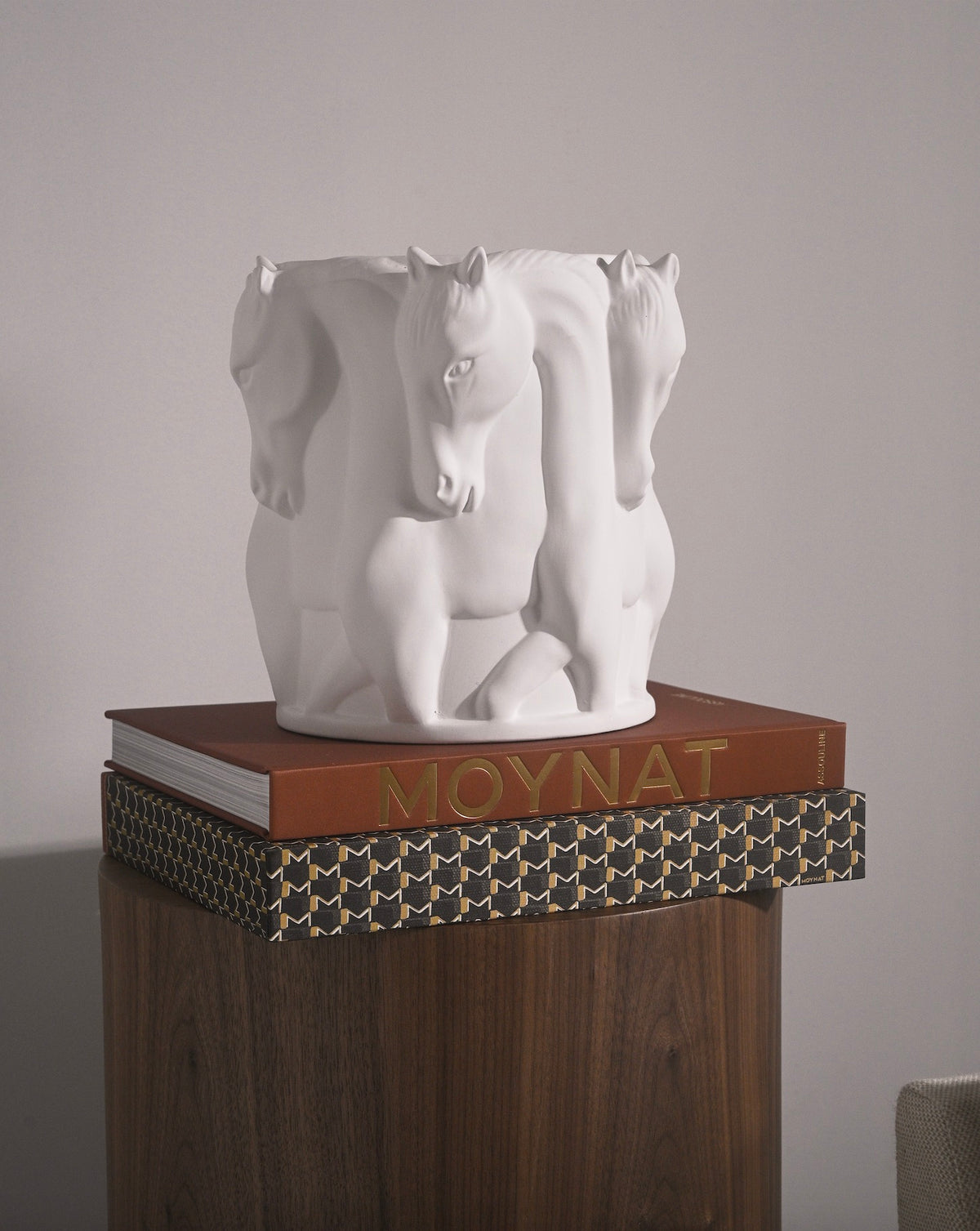 MATT WHITE CERAMIC VASE DANCING HORSES