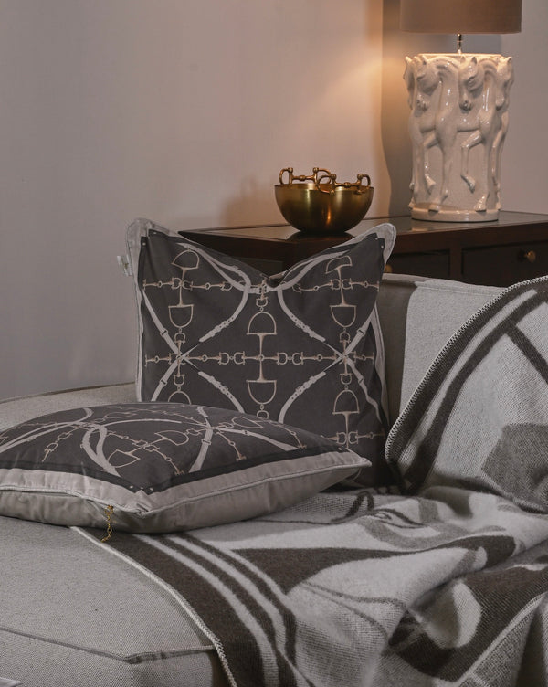 Bite Luxury velvet cushion Taupe