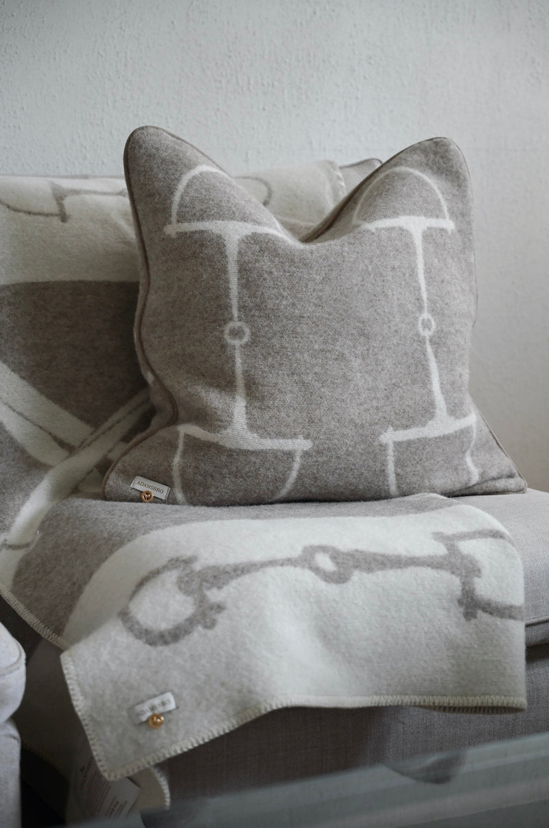 Luxury Cushion in 100% New Zealand Lambswool Beige Melange