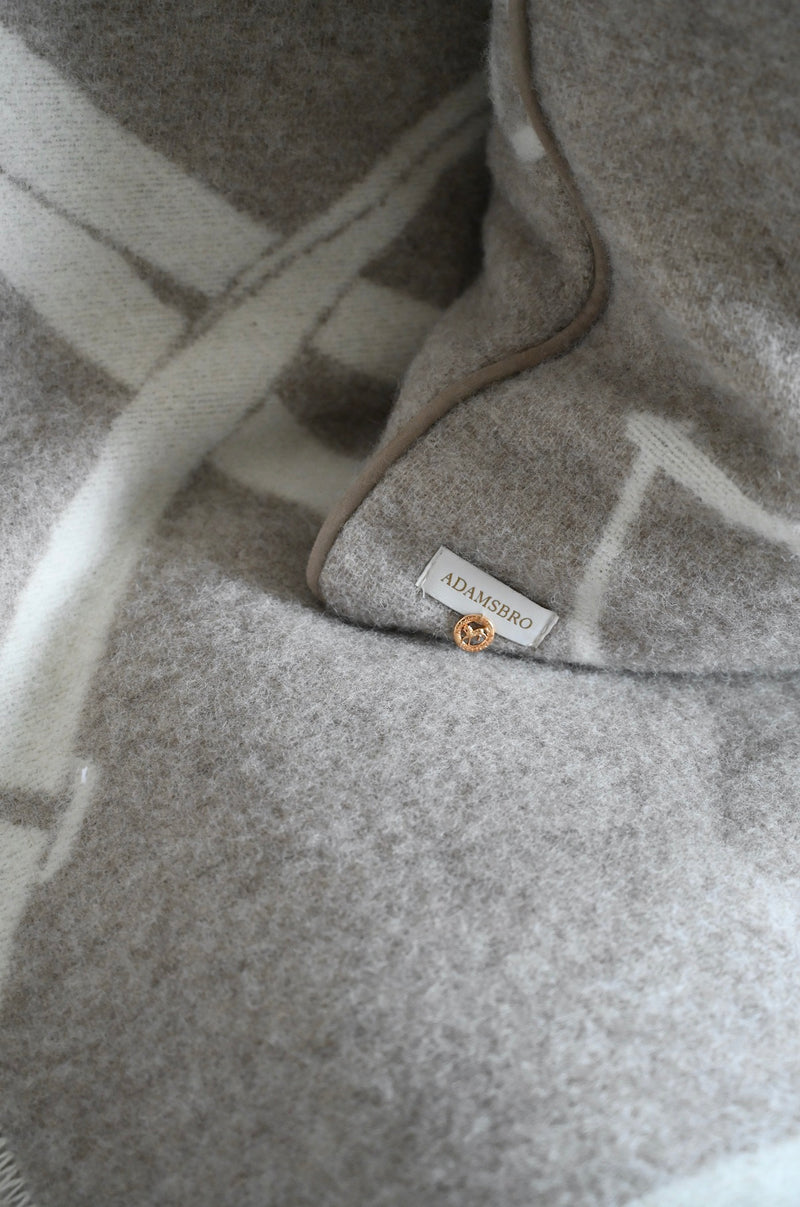 Luxury Cushion in 100% New Zealand Lambswool Beige Melange