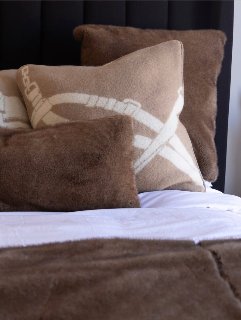 HALTER CUSHION NZ WOOL NOUGAT