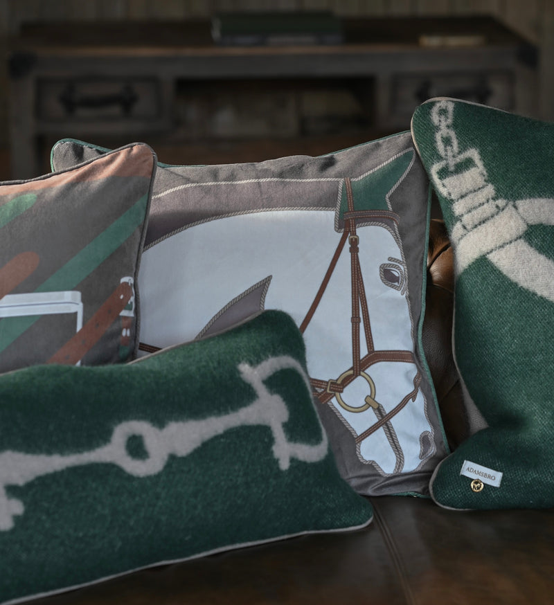 FOREST GREEN  RETRO CUSHION NZ WOOL 55X25 CM.