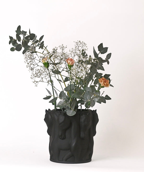 MATT BLACK CERAMIC VASE/ POT  DANCING HORSES