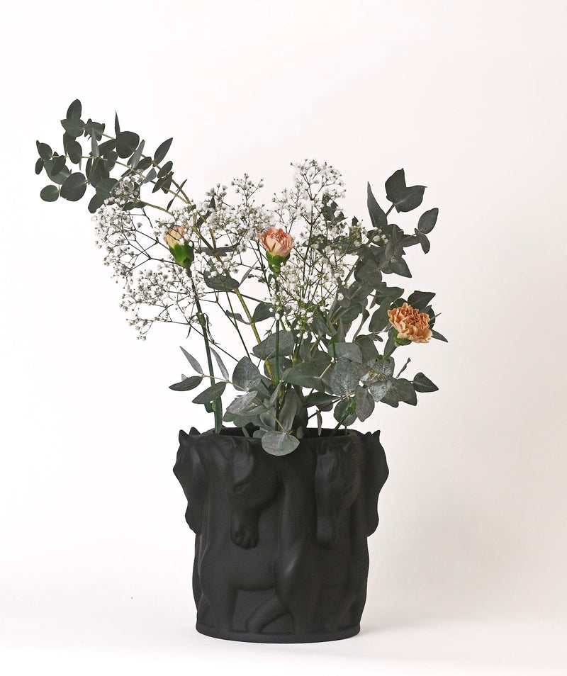 MATT BLACK CERAMIC VASE/ POT  DANCING HORSES