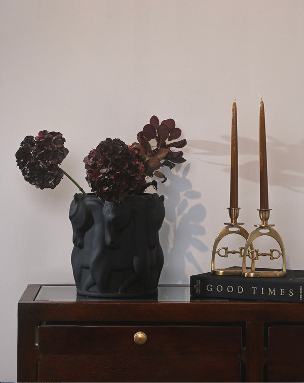 MATT BLACK CERAMIC VASE/ POT  DANCING HORSES