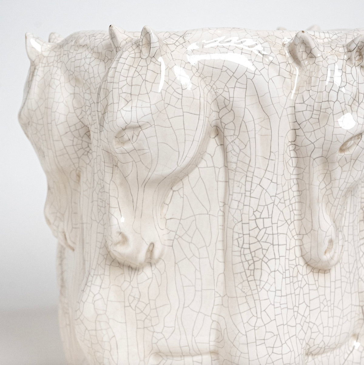 Masterpiece Tall Vase – Dancing Horses off-white