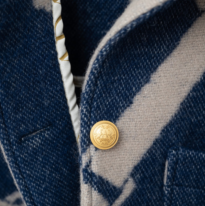 TAILORED CLASSIC BOXY JACKET NAVY & OFFWHITE.