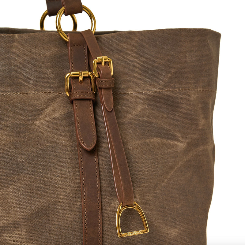 ADAMSBRO   LUXURY SHOPPER