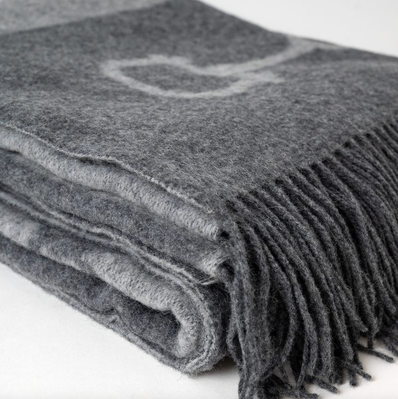 Adamsbro Equestrian Dark Grey Cashmere Throw – Adamsbro International