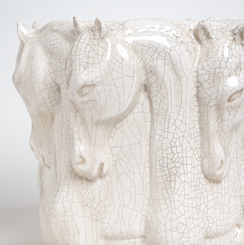 OFF-WHITE CRACK CERAMIC VASE DANCING HORSES