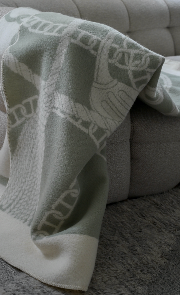 Chain Throw – 100% New Zealand Lambswool celadon green