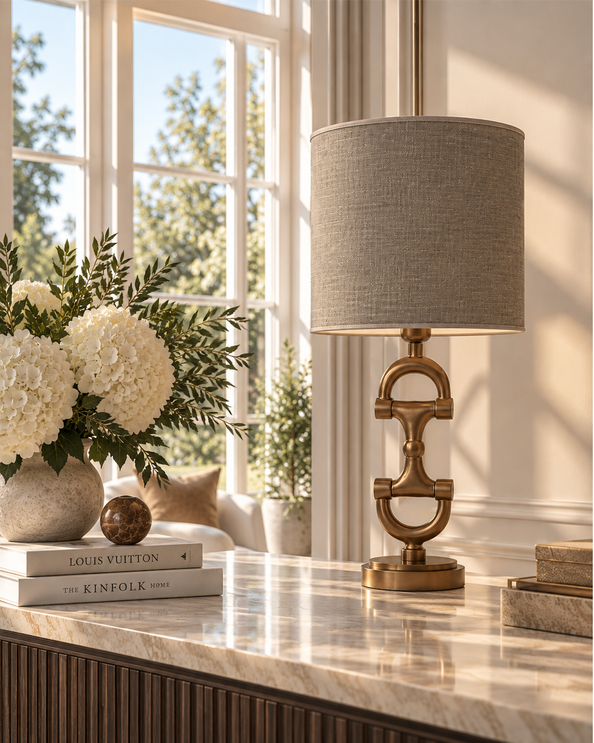 BIT Lamp stand Brass including Nature Linnen Shade