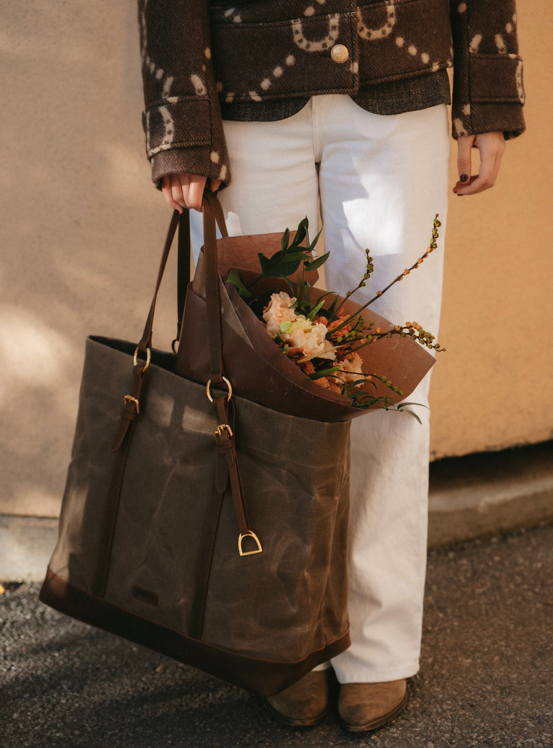 ADAMSBRO   LUXURY SHOPPER