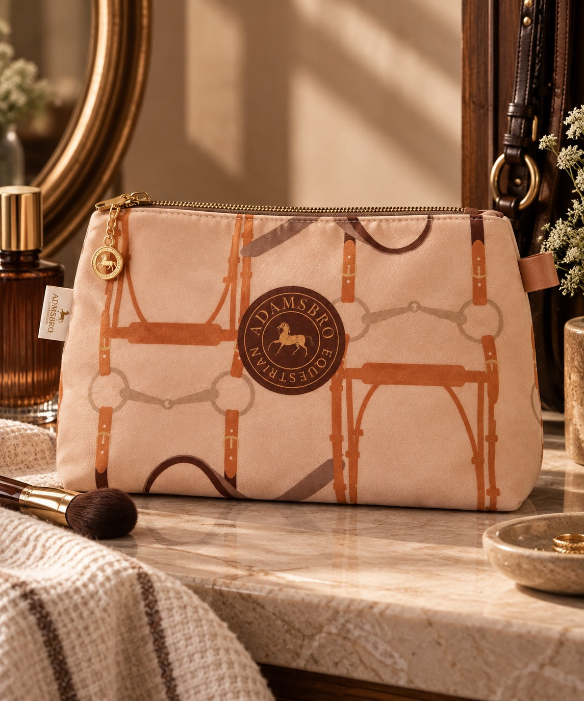 Soft Velvet Toiletry Bag – Nougat